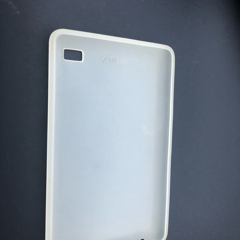 Amazon Fire and case - Picture 6 of 7